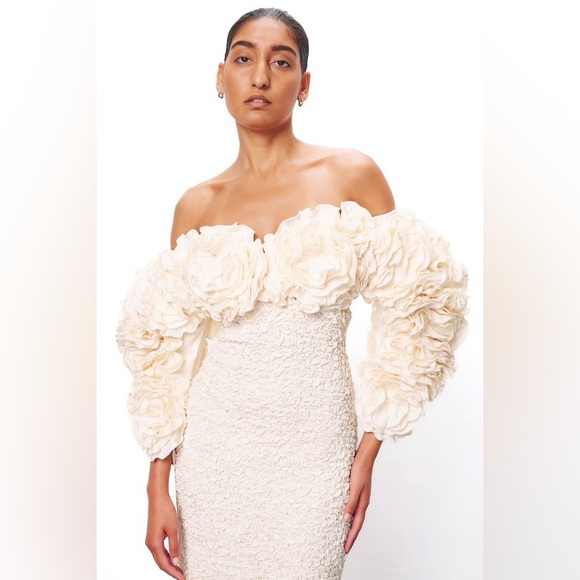 MARA HOFFMAN Luna Off-The-Shoulder Textured-Cotton Midi Dress $1,125 - Picture 2 of 13